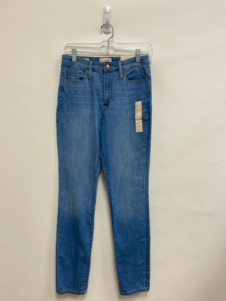NWT Universal Thread Size 4 Light Blue Ladies Jeans