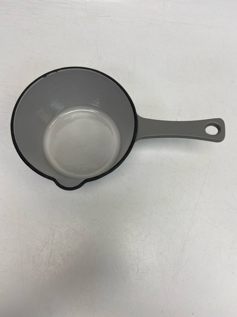 Pampered Chef Gray Cookware