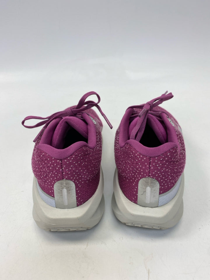 Nike  Size 7 Purple Lace-up Sneakers