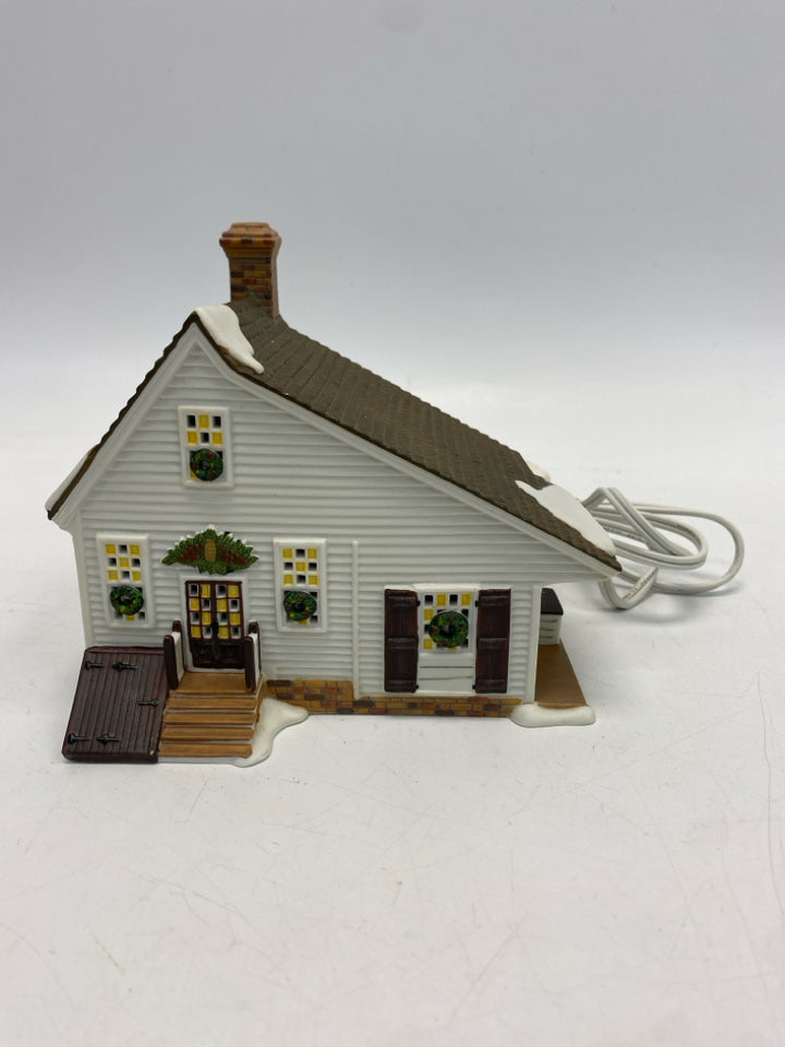 Dept. 56 White Brown Williamsburg Christmas