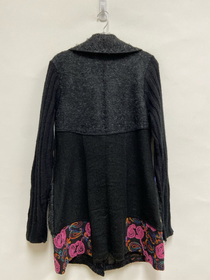 sioni Size M Black Pink/Multi Paisley Embroidered Ladies Sweater