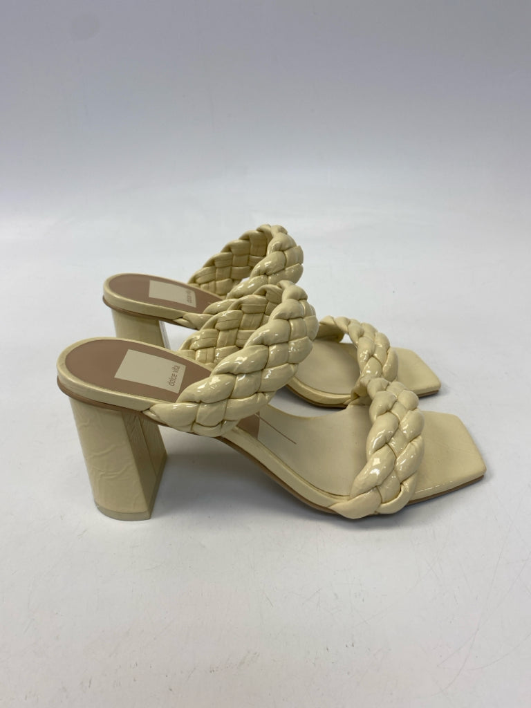 NWOT Dolce Vita  Size 6 Cream Woven Sandals