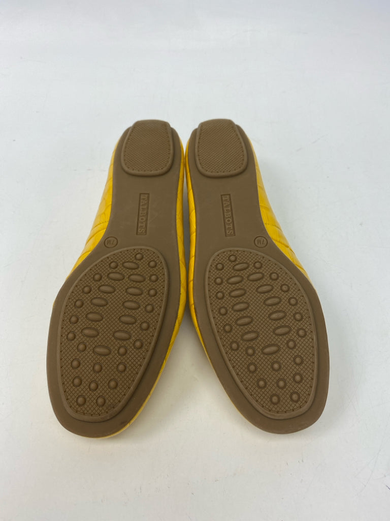 NWOT Talbots  Size 7 Yellow Embossed Flats