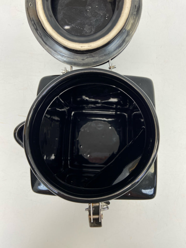 Black Canister