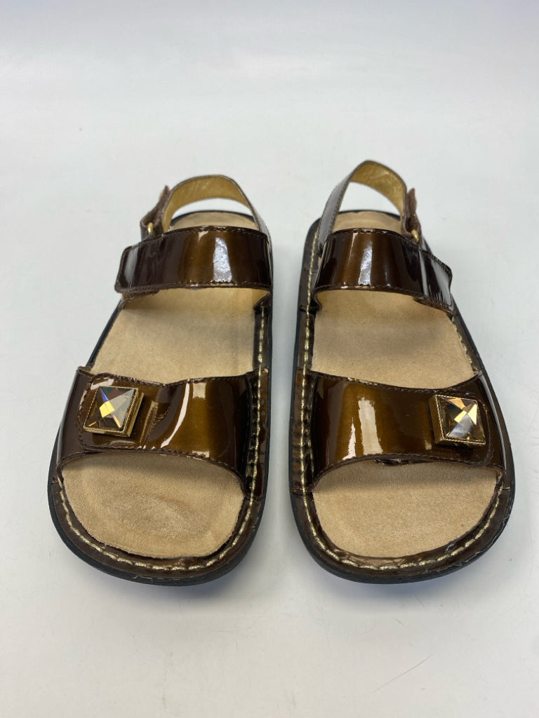 Alegria  Size 36 Brown Gold Sandals