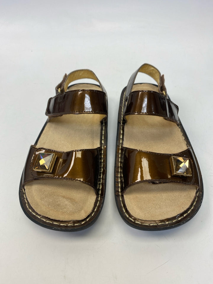 Alegria  Size 36 Brown Gold Sandals