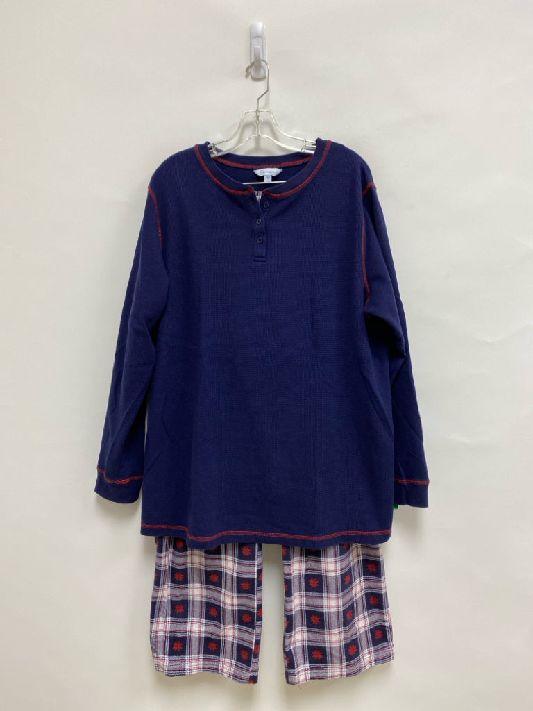 Size 1X Navy Red/White Henley Plus Size Pajamas