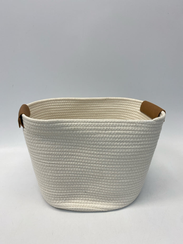 Cream Ropes Basket