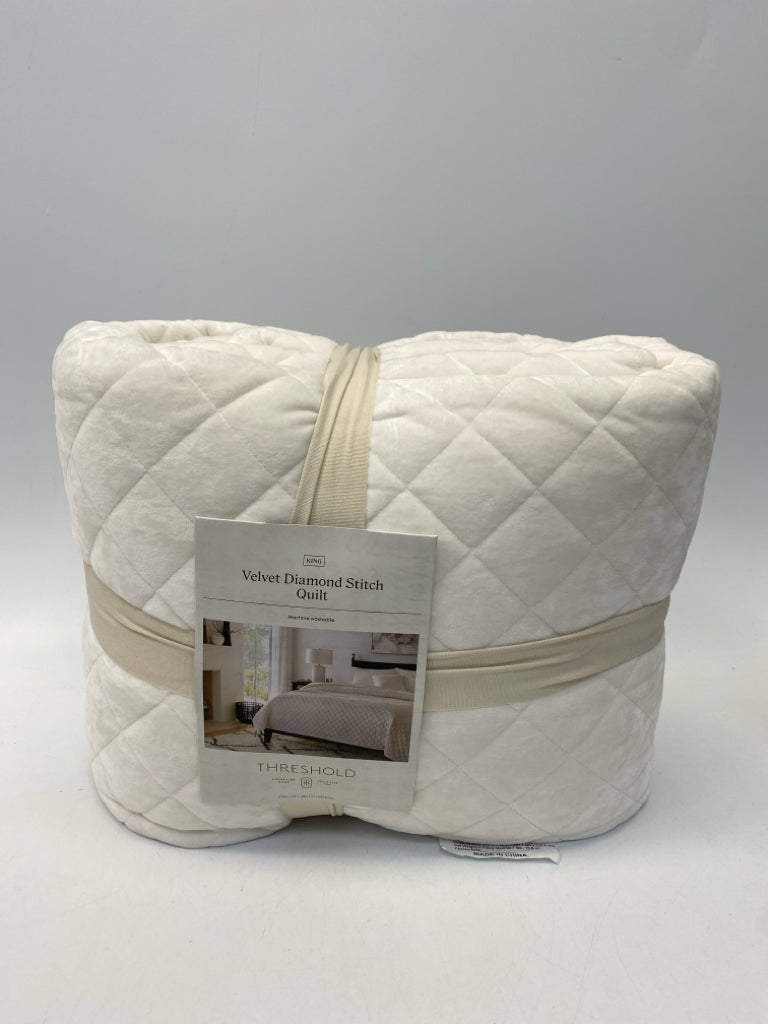 NWT Threshold Cream Diamond Print Velvet Quilt