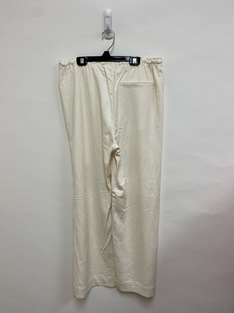 NWT a new day Size M Cream Ladies Pants