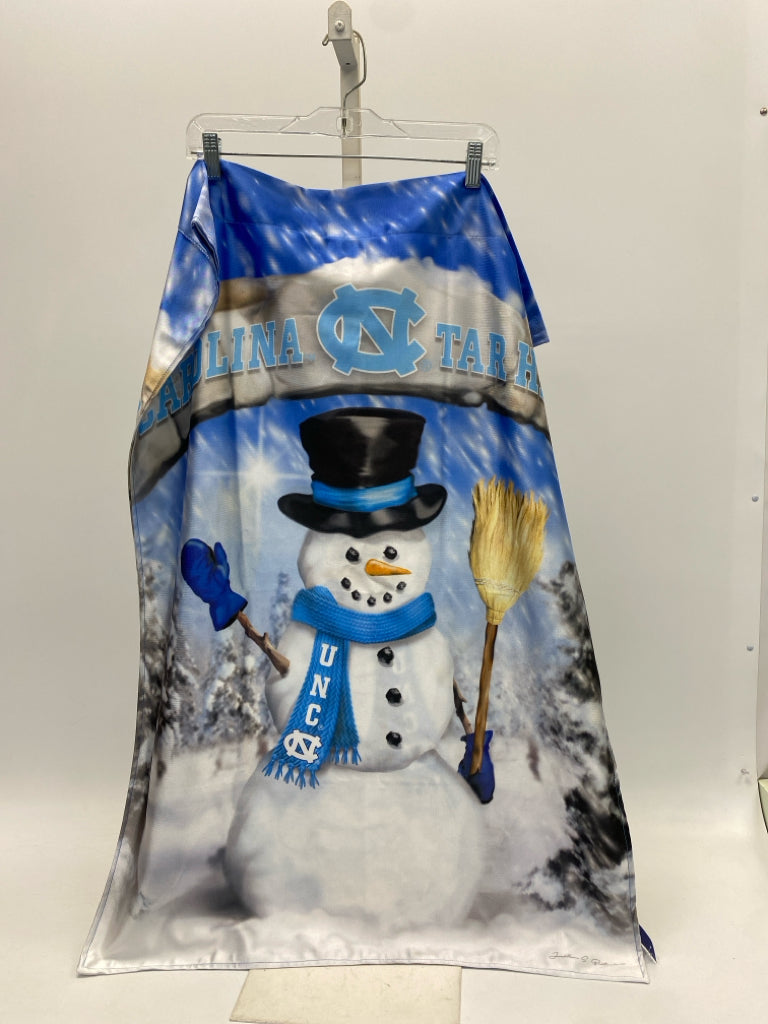 Blue White UNC Winter