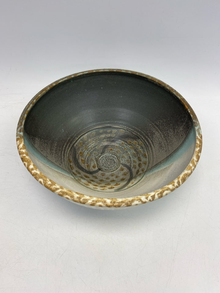 Gray Blue/White Pottery Bowl(s)