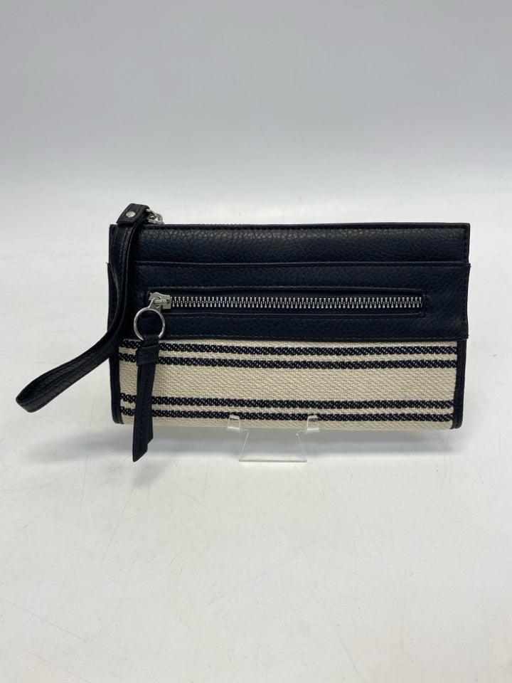 Black Natural Stripe(s) Wristlet