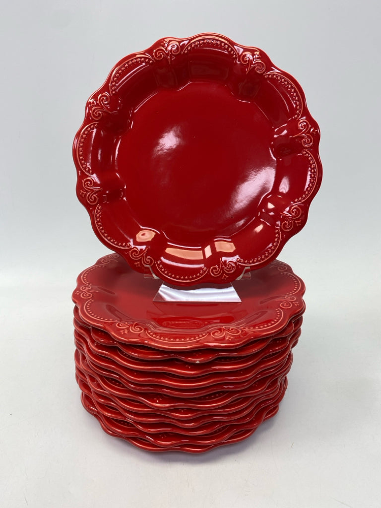 Pioneer Woman Red Scalloped Plate (s)