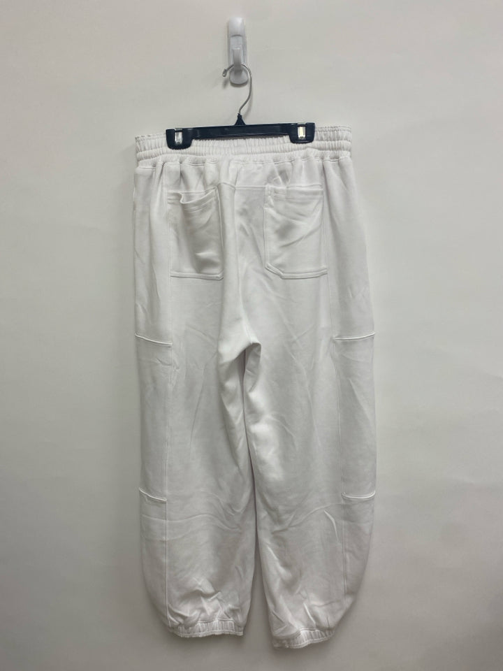 NWT Umgee Size M White Ladies Pants