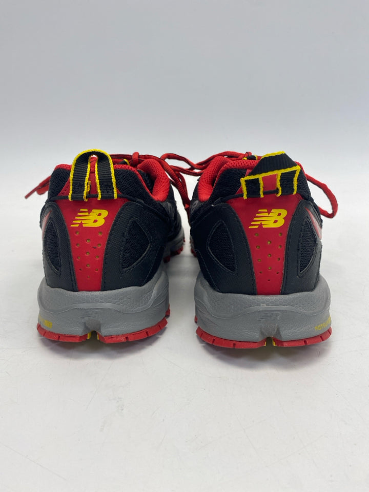 New Balance Size 11 Black Gray/Red Lace-Up Men&
