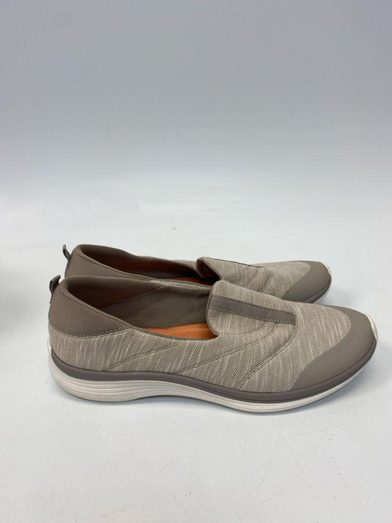 Easy Spirit  Size 11 Cream Sneakers