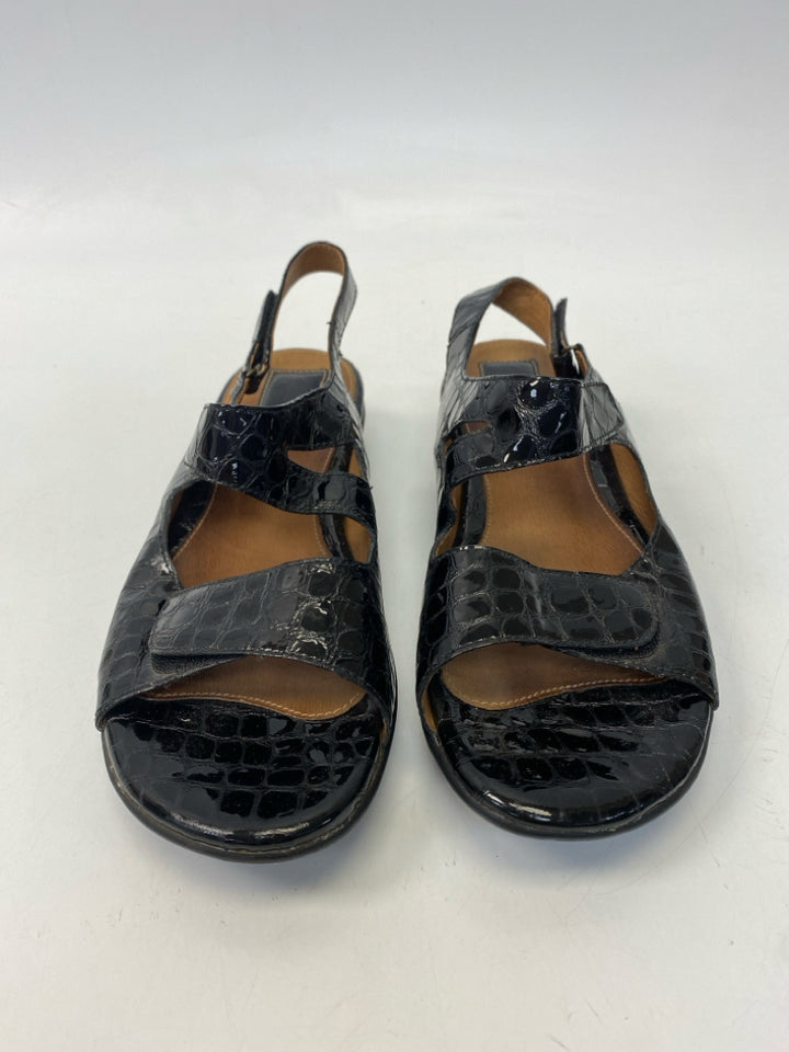 Artisan  Size 9.5W Black Embossed Sandals