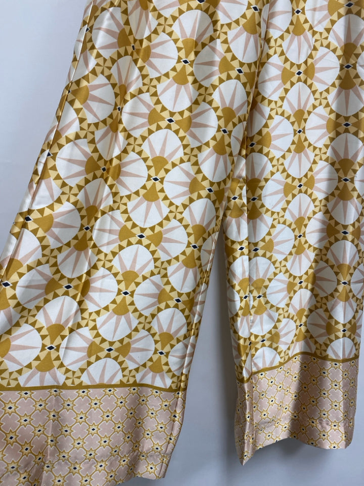 NWT House of Harlow Size XS Tan Pink/White Sunburst Wide Leg Satin Ladies Pants