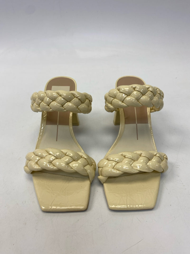 NWOT Dolce Vita  Size 6 Cream Woven Sandals
