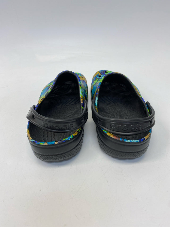 NWOT Crocs Size 6.5 Black Blue/Multi Men&