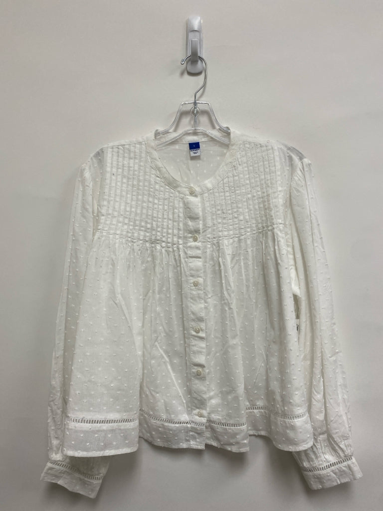 NWT Old Navy Size L White Swiss Dot Ladies Top