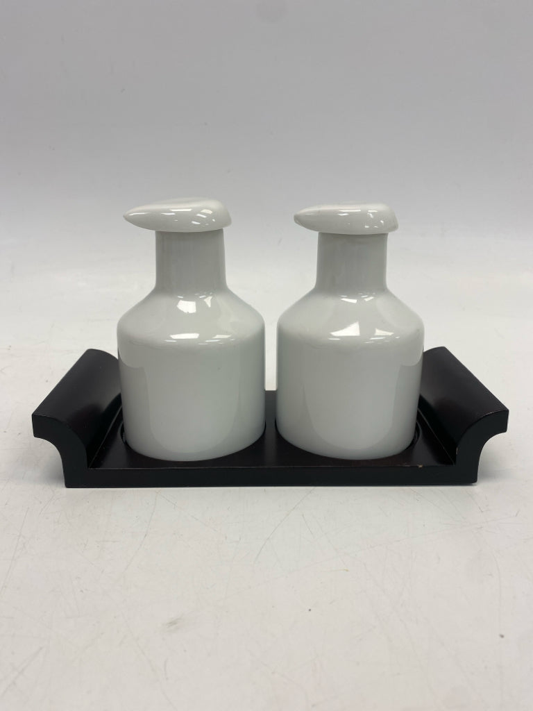 Pottery Barn White Black Ceramic Misc. Kitchen