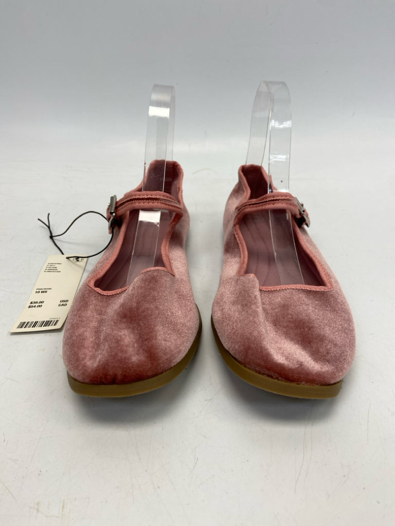 NWT US Shoe Size 10 Pink Flats
