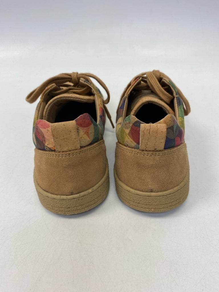 NWOT EU Shoe Size 38 Multi-Color Lace-up Sneakers