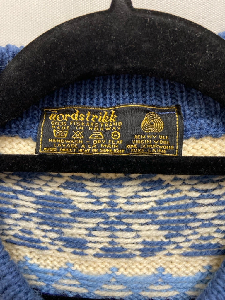 Nordstrikk Size M Cream Blue Zig Zag Wool Ladies Sweater