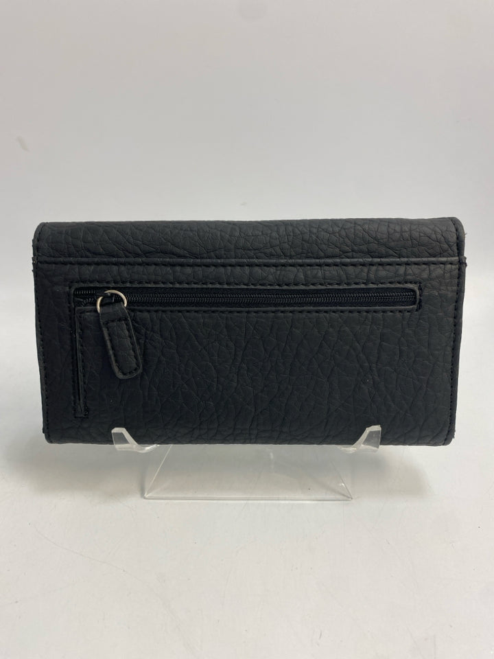 Nine West Black Silver Wallet