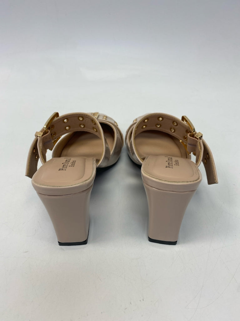 Pierre Dumas  Size 6.5 Pale Pink Patent Heels