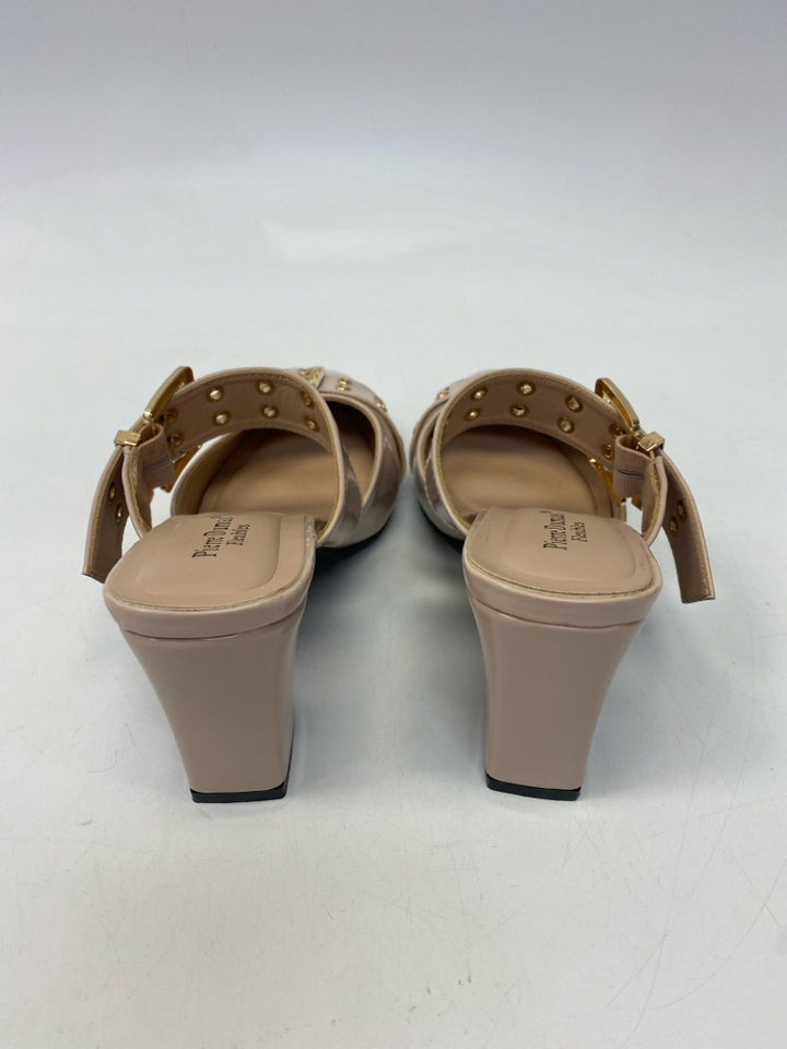 Pierre Dumas  Size 6.5 Pale Pink Patent Heels