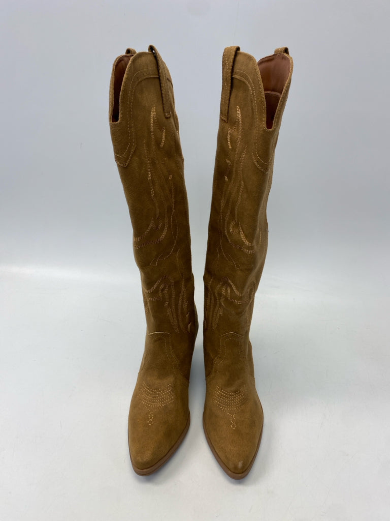 Size 7.5 Camel Western Boots