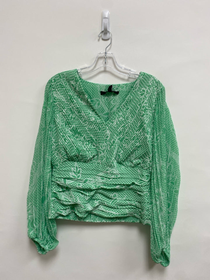 NWT Wht House/Blk Mkt Size 10 Mint Green White Pleated Cropped Ladies Top