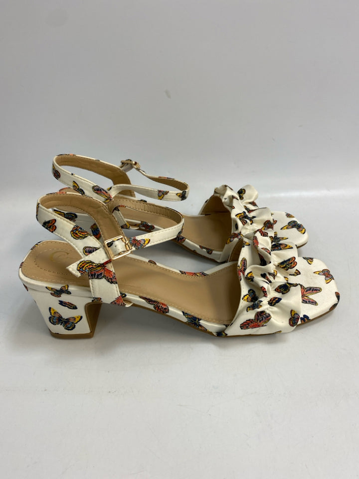 NWOT  Size 11 White Multi-Color Butterfly(s) Sandals