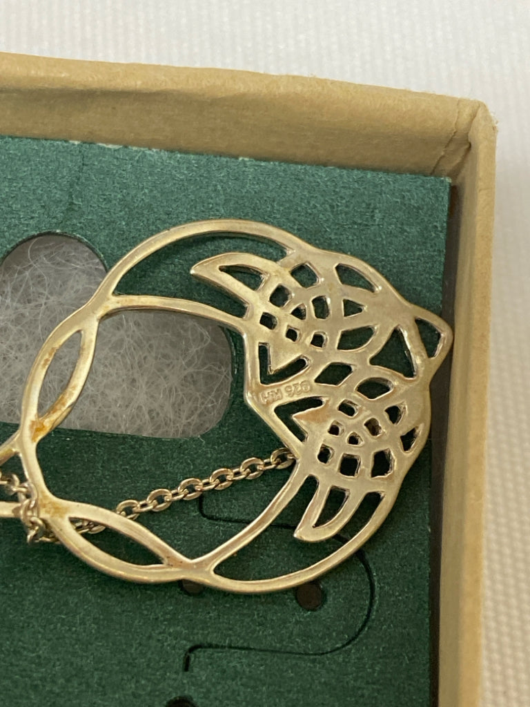 NEW/PKG Silver Knot Necklace