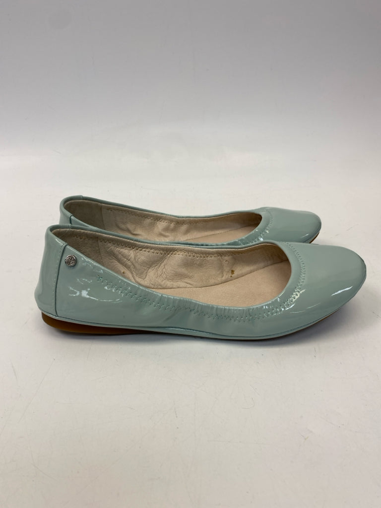 Antonio Melani  Size 8 Aqua Patent Flats