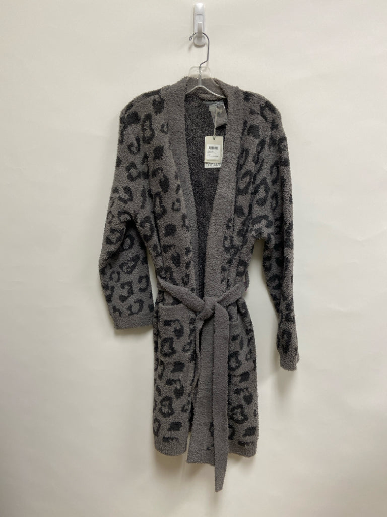 NWT Barefoot Dreams Size L Gray Dark Gray Animal Print Ladies Robe