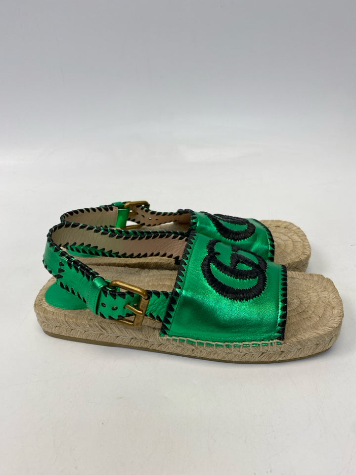 Gucci  Size 39 Green Black Logo Leather Sandals