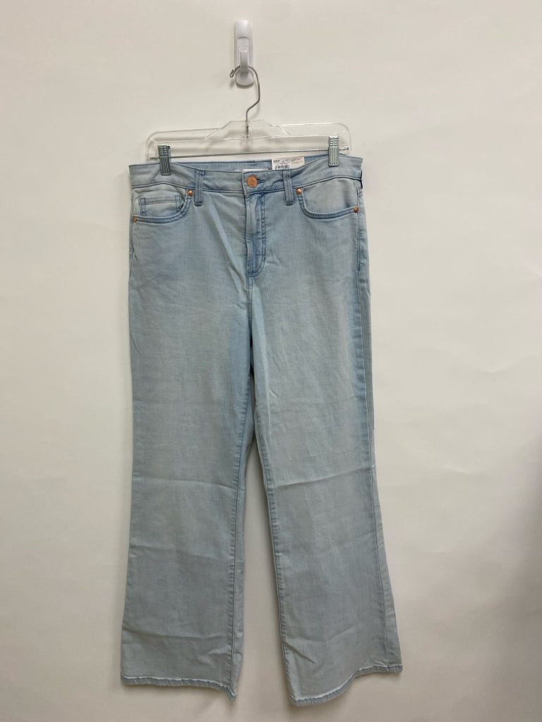 NWT Lauren Conrad Size 12 Pale Denim Flared Ladies Jeans