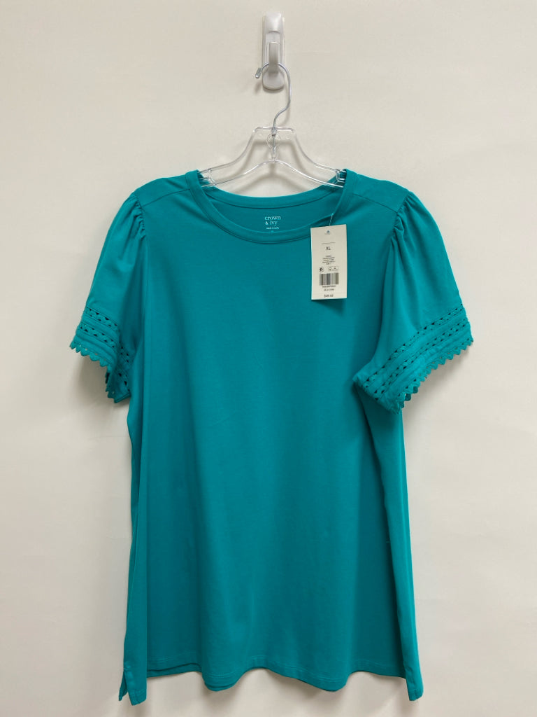 NWT Crown &amp; Ivy Size XL Turquoise Ladies Top