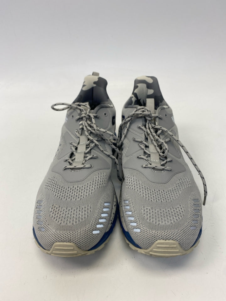 NWOT Size 12 Gray Red/White/Blue Lace-Up Men&