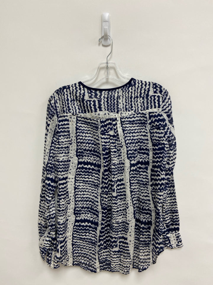 Trina Turk Size M Cream Navy Zig Zag Button Down Ladies Top