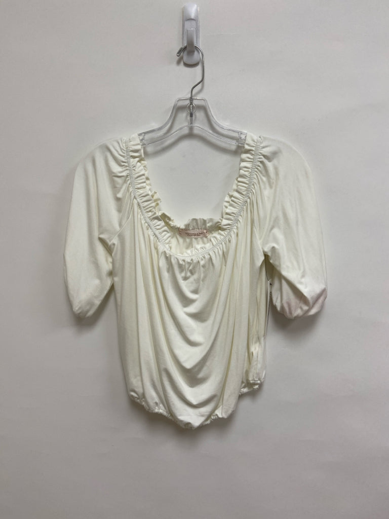 NWT Veronica M Size M White Ladies Top