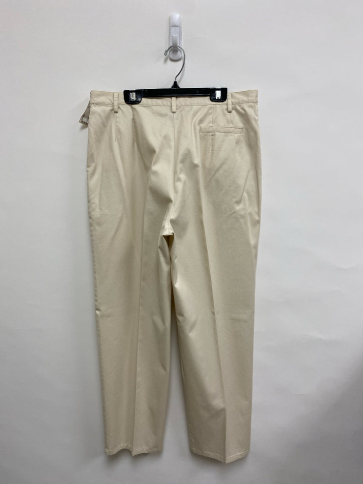 Pendleton Size 12 Khaki Ladies Pants