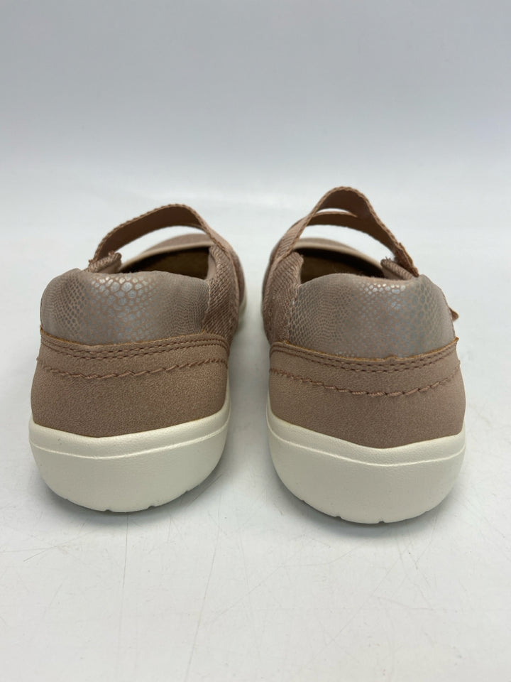 Earth Origins  Size 9.5 Blush Perforated Knit Flats