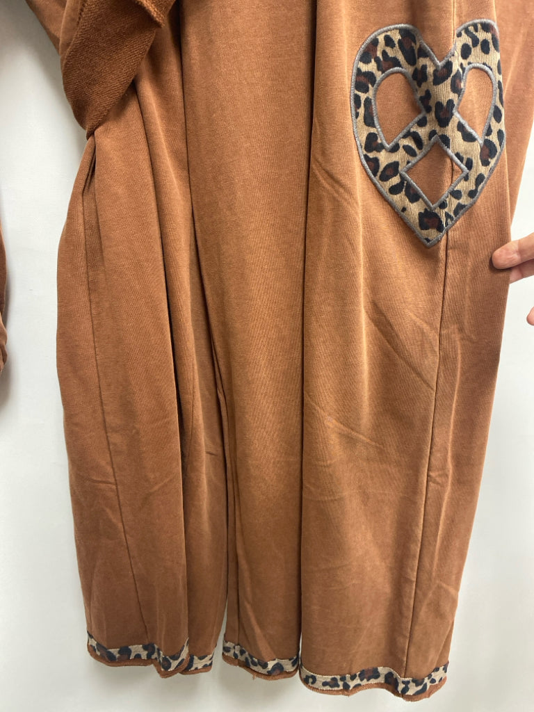 Umgee Size L Brown Animal Print Ladies 2pc Pant Set