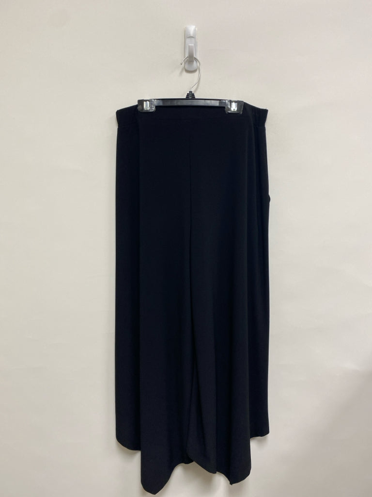 NWT joseph ribkoff Size 6 Black Buttons Ladies Pants