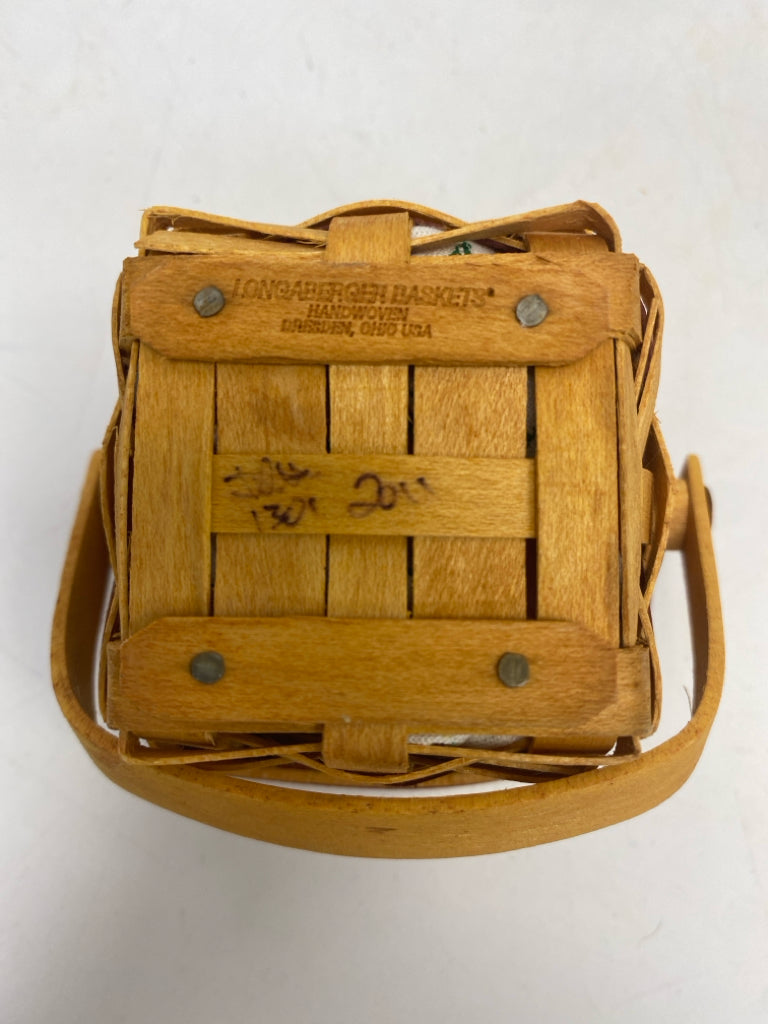 NWOT Longaberger 2011 Collector Club May Series Violet Basket